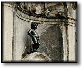 930425 042-09a B The Manneken-Pis in Brussels.jpg (7397 bytes)